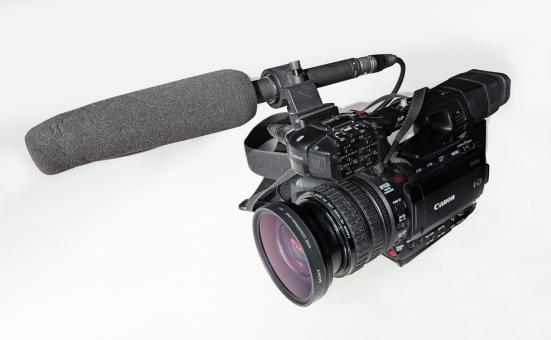 caméra CANON XF200
