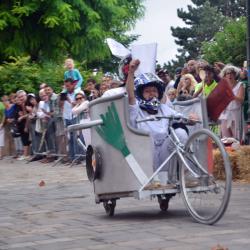 Descente en caisses à savon, centre ville de Ménerbes : dsc_8789.jpg